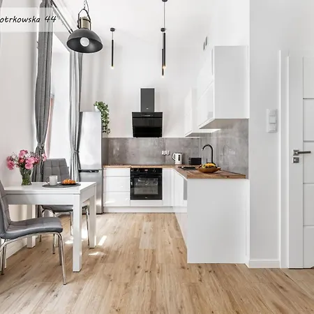 Regnum Noctis Piotrkowska 44 Daire *