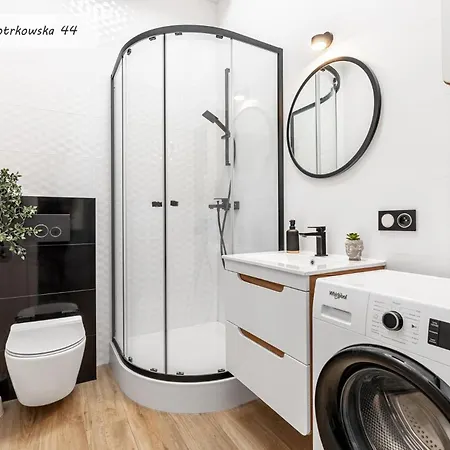 Regnum Noctis Piotrkowska 44 *