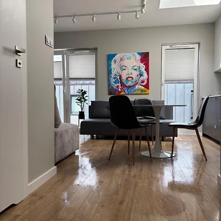 Apartment Regnum Noctis Piotrkowska 44